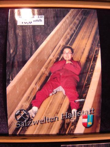 Kiki on miners' slide